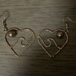 Brown Shell Pearl Hamilton Gold Heart Wave Earrings